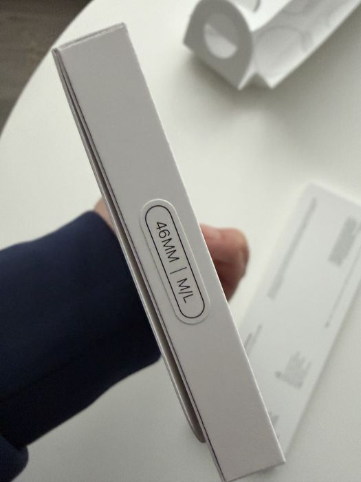 К-т от две оригинални каишки за Apple Watch series 9,10,11 и Ultra 2,3