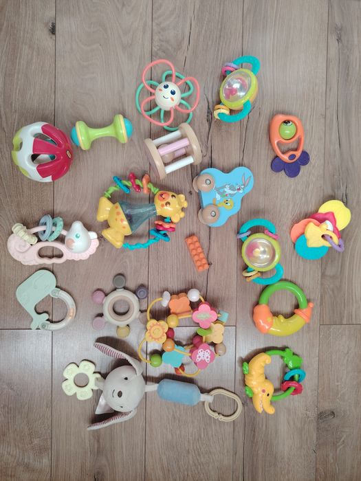 Lot jucarii  pentru bebelus, +6 luni