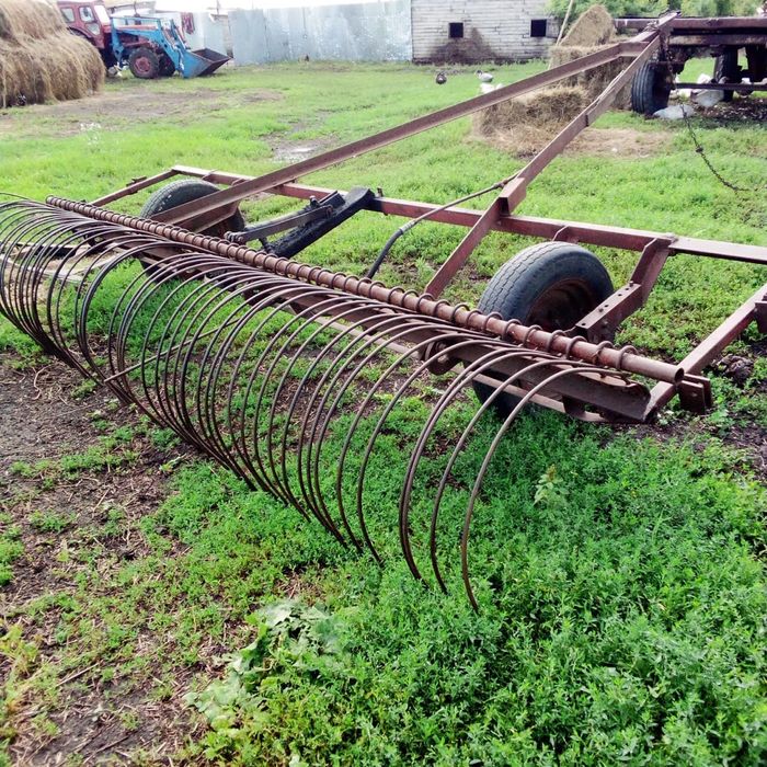 Продам грабли поперечные и сенокоску КПН 2.1 Бердянск