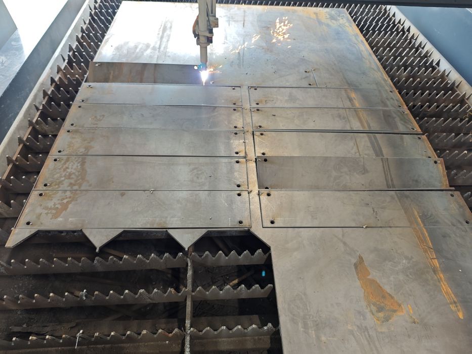 Confectii metalice / Debitare CNC