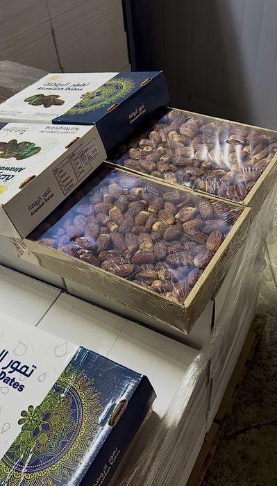 Финики арабские, хурма, склад