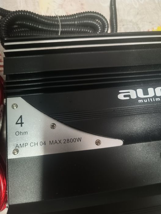 Стъпало за кола AMP CH 04 MAX  2800 W