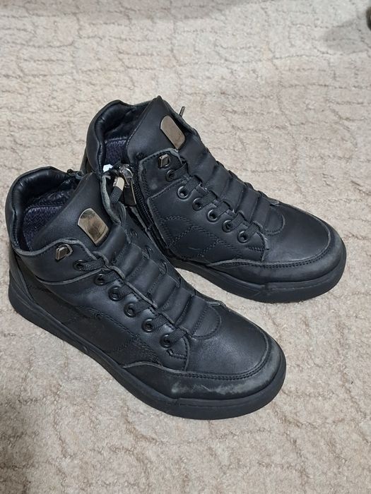 Теплые ботинки на мальчика 32 размер