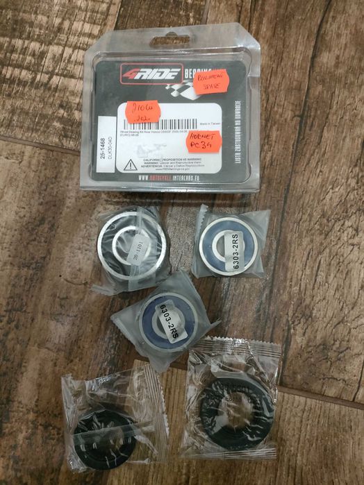 KIt Rulmenti  roata spate Honda Hornet Pc34 / Pc36