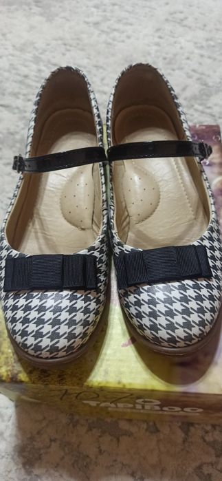 Продам балетки для девочки