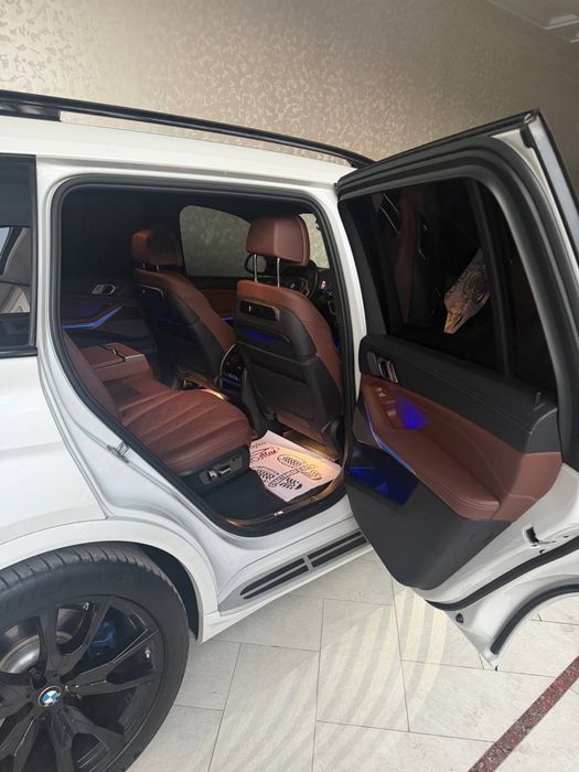 BMW X7 xDrive40i