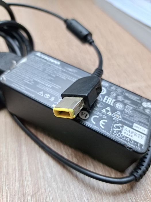 Încărcător Laptop Lenovo V110