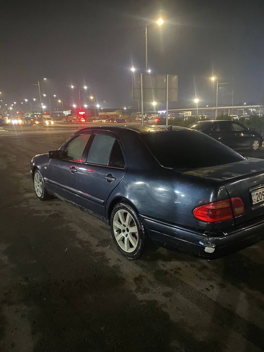 Мерседес 210 срочно