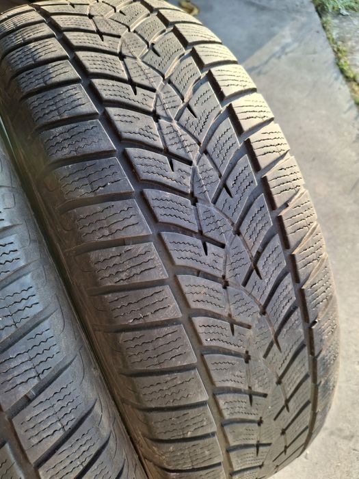 4 Anvelopele de iarnă 225 65 r17 Goodyear