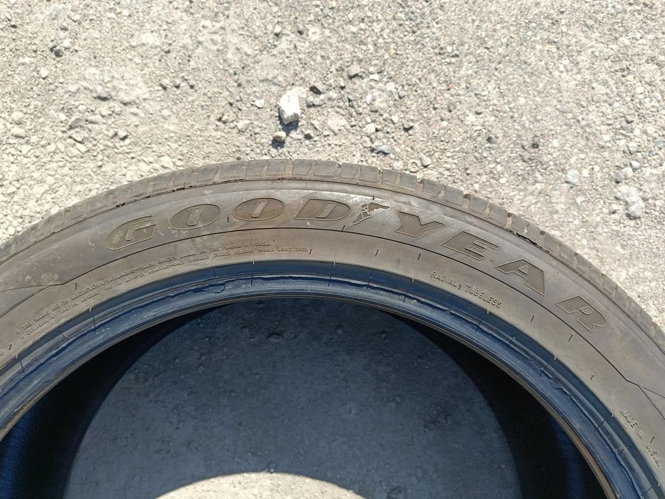Летни гуми -22цола-285/45-1бр.-95лв."GOOD YEAR"