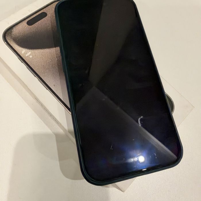 Продам Iphone 15 Pro 256 Gb