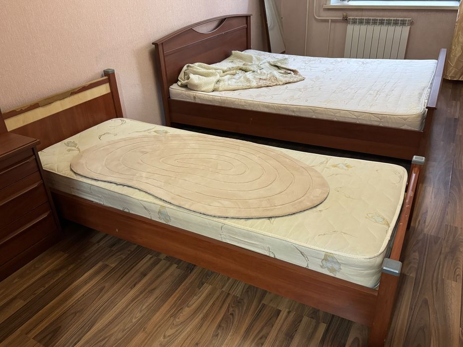 Кровать односпалка с матрасом