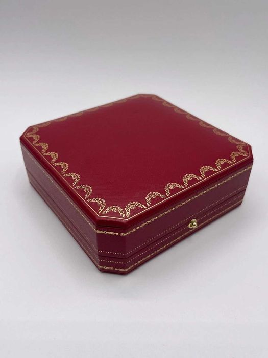 Cutie pre-owned pentru bratara , lantisor sau bijuterii Cartier