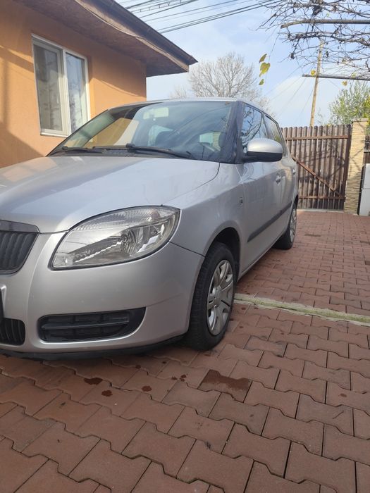 Vând Skoda Fabia 2 , 1:2 benzina