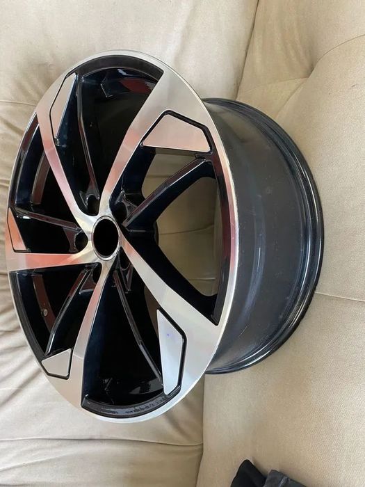 Jante AUDI / VW R19 5x112
