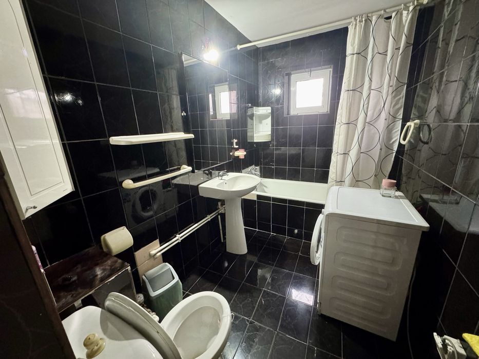 Apartament DUPLEX 4 camere CENTRAL,2 băi,2 locuri de parcare,terasă