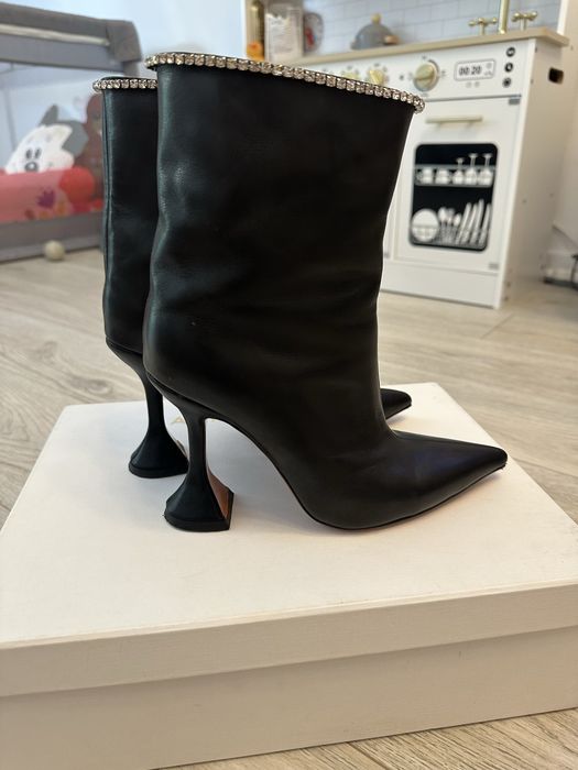 Botine Amina Muaddi