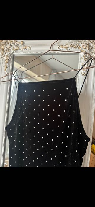 Дамска черна рокля с камъни