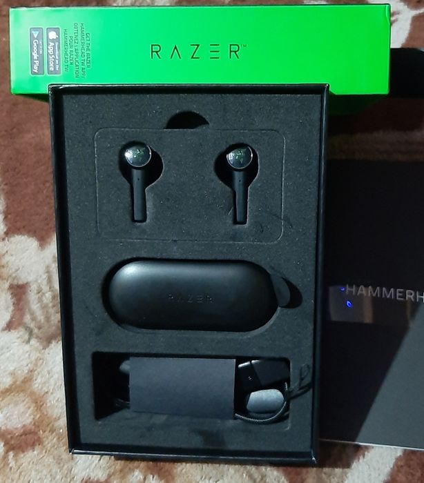 Vând căști Razer Hammerhead True Wireless defecte în stare buna