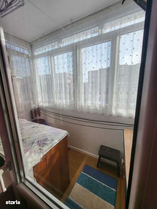 Apartament 2 camere, etaj 2 | Micro 2-zona excelenta | balcon si garaj