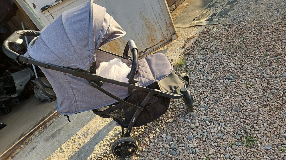 Продам Коляску в хорошем состоянии