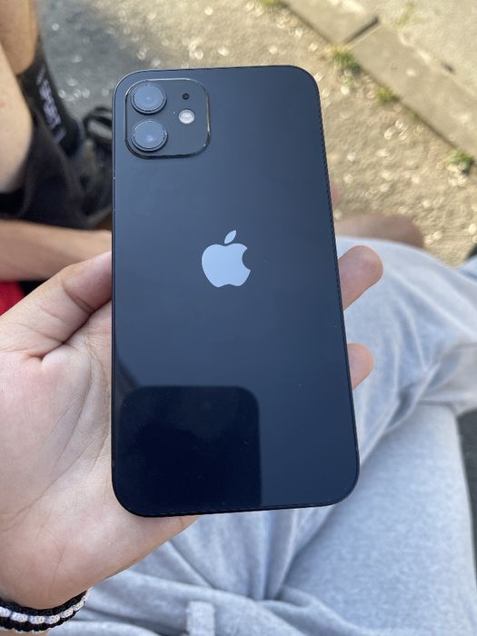 Vând iPhone 12 ca nou 128GB