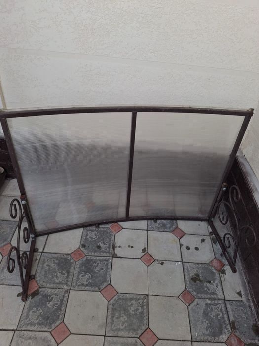 Козырек для дома