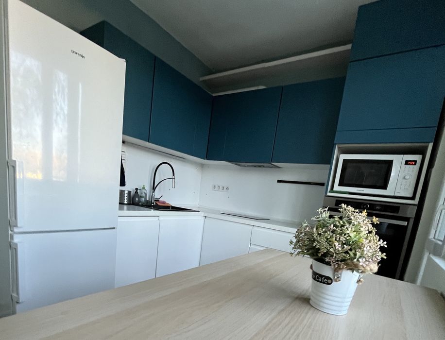 Дава се под наем Двустаен апартамент в София, Оборище - 70 кв.м за 663 € - Снимка #2