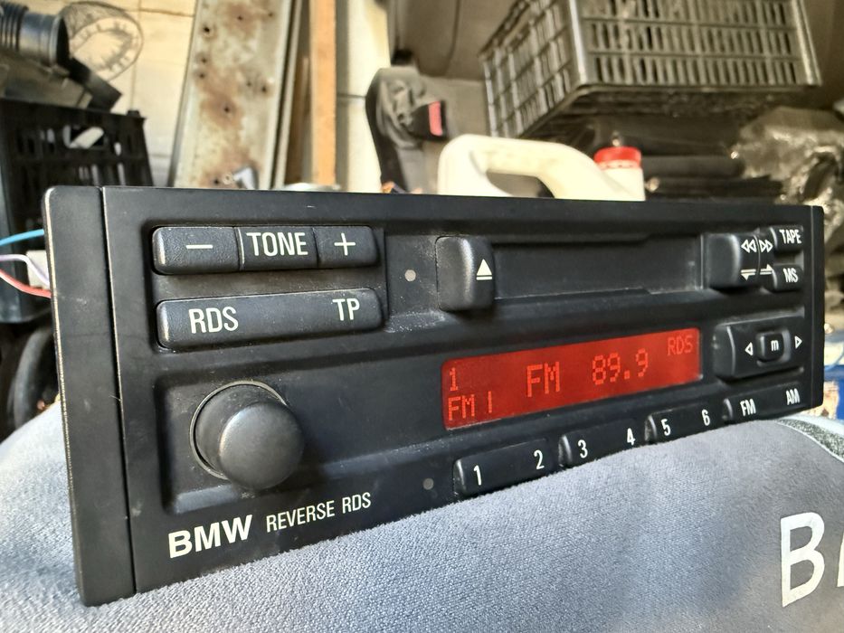 Оригинальная магнитола на BMW E32 E34 E36
