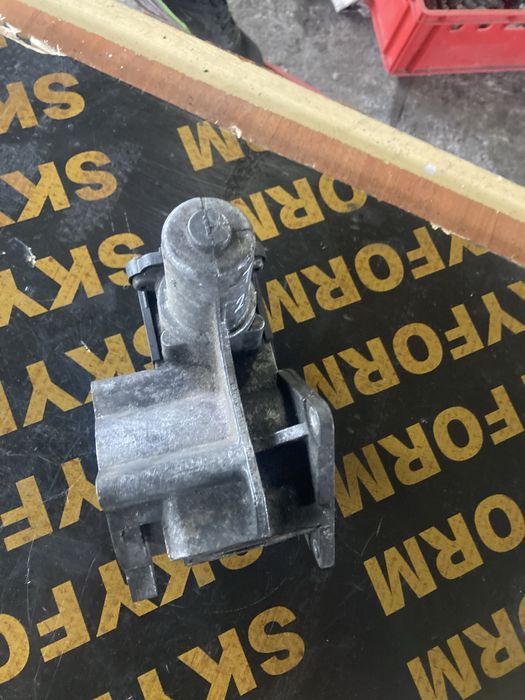 Vw Transporter T5 2.5 tdi EGR Егр Клапан