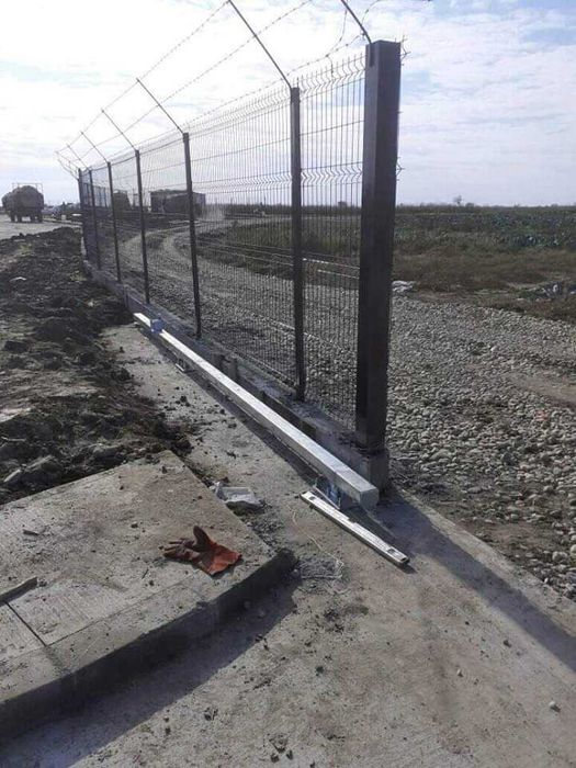 Garduri si porti stil jaluzea, fier forjat, sipca, BCA, plasa, placi