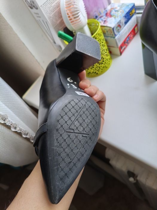 Продам туфли 38 размер