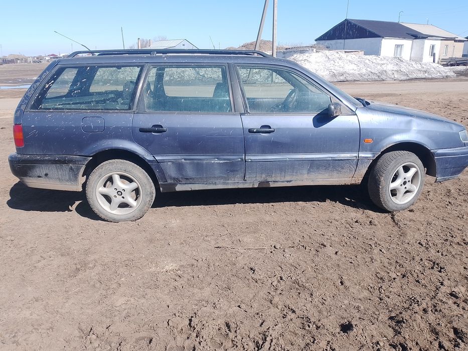 Машина Фольксваген Пассат