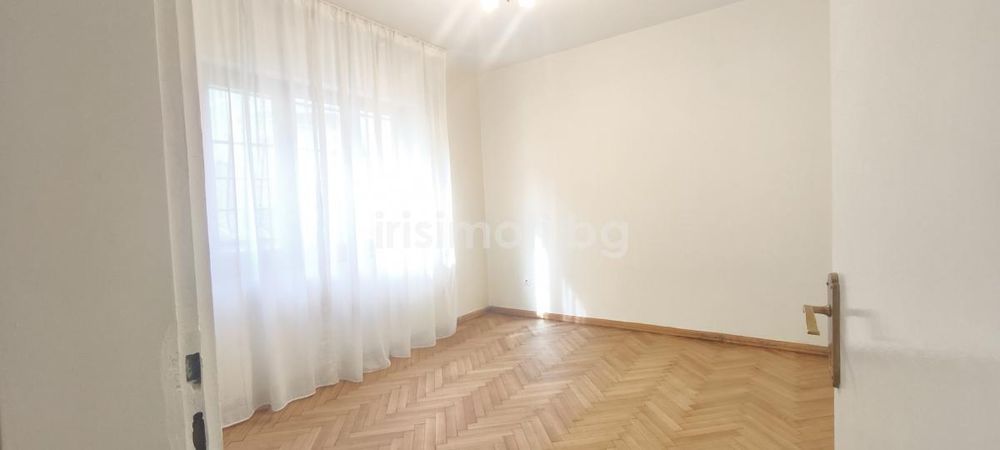 Дава се под наем Офис в София, Център - 160 кв.м за 1500 € - Снимка #7
