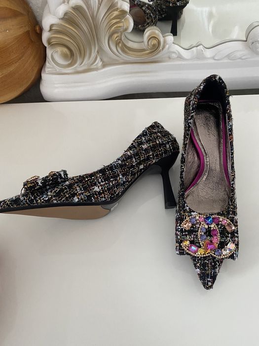 Продам женские туфли