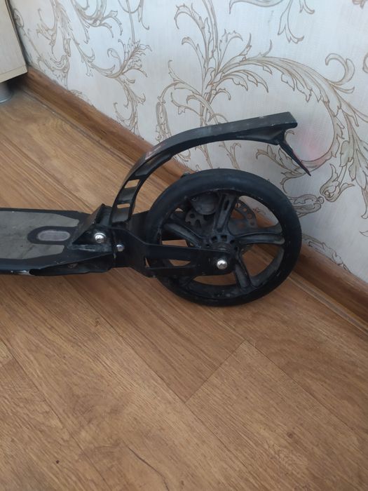Продам самокат НЕ электрический бу