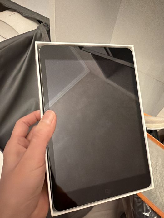 IPad mini 16gb серый
