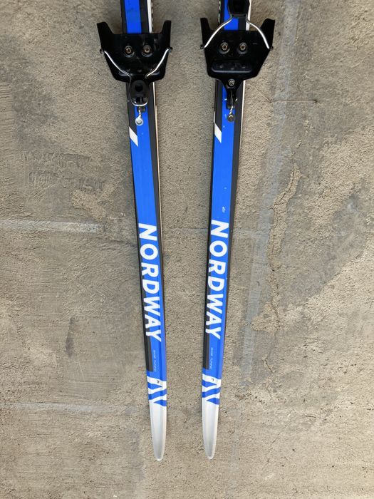 продам лыжи Nordway