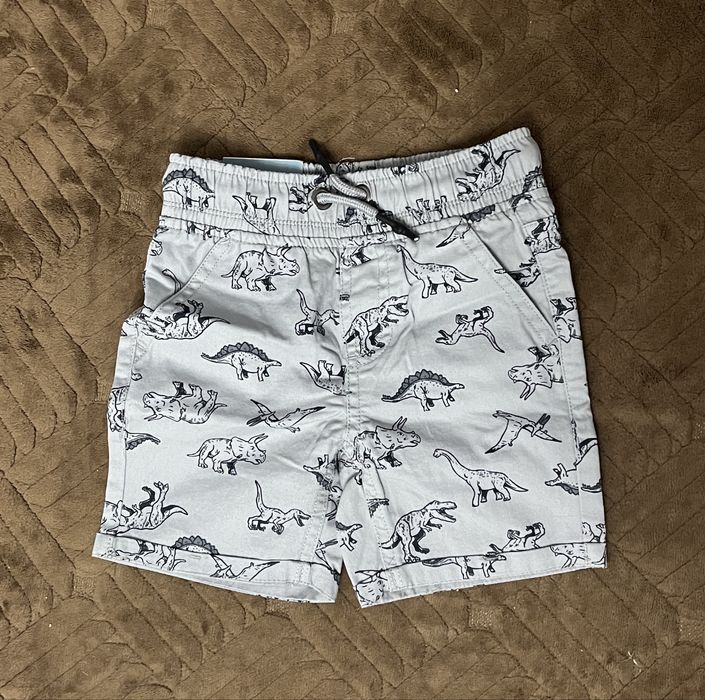 Отдам вещи на мальчика