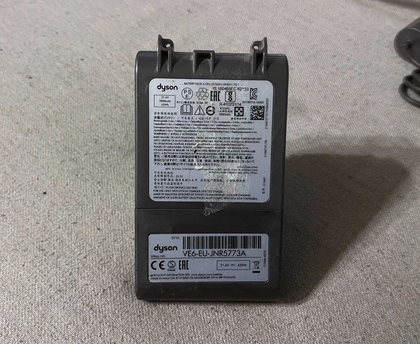 Baterie Dyson V8 SV10 21.6V originala functionala testata buna