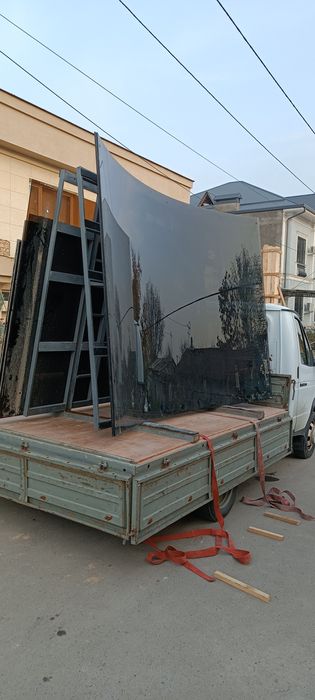 Перевозка грузов на пирамиде  Piramida.