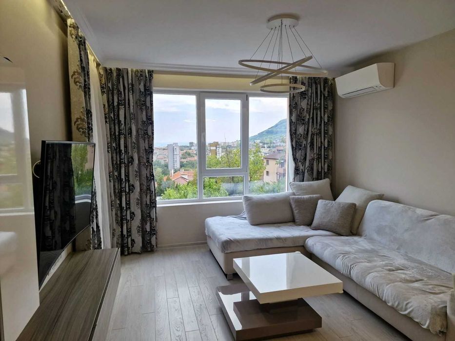 Продава се Двустаен апартамент в Шумен, Пазара - 65 кв.м за 1883 €/кв.м - Снимка #5