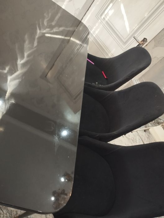 столь стуль.дефектов нету.прочний