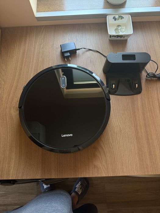 Прахосмукачка-робот LENOVO