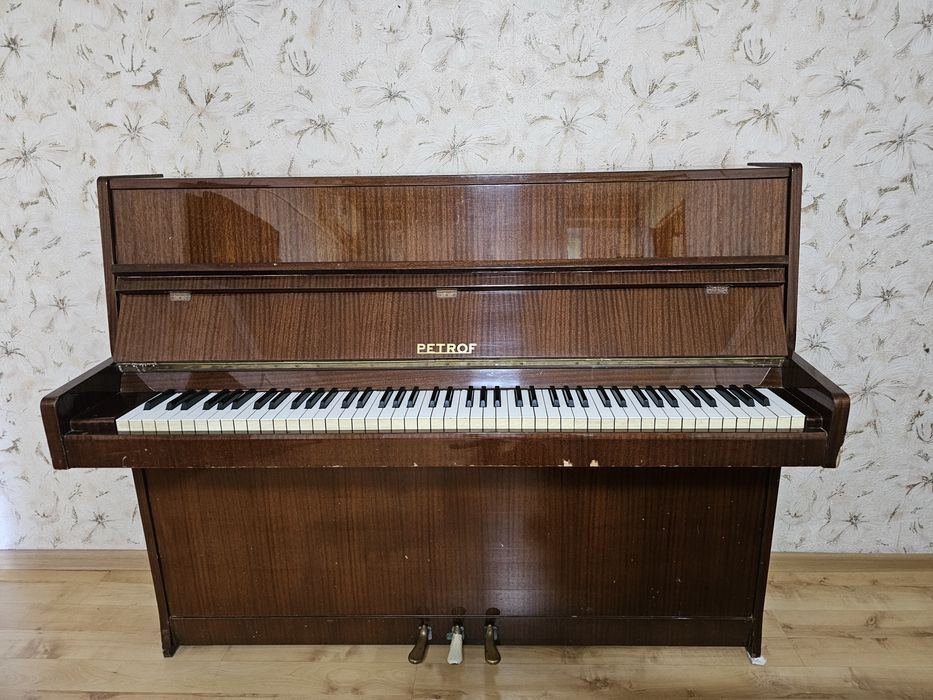Пианино Petrof Чехославакия