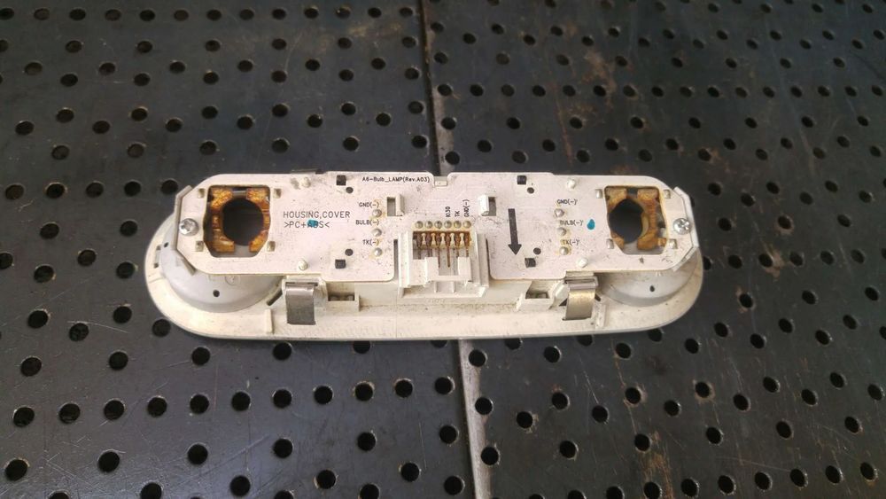 Plafoniera spate audi a6 c7 4g 4g0947111