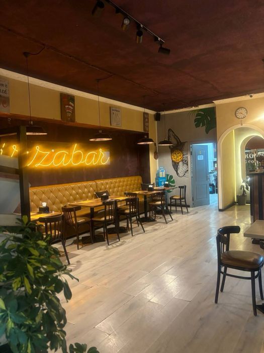 Продается готовый бизнес пиццерия-кафе