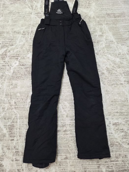 Продам комбенизон с курткой на девочку подростка 12-13 лет