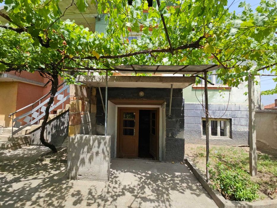 Продава се Къща в Велинград - 150 кв.м за 408 €/кв.м - Снимка #2