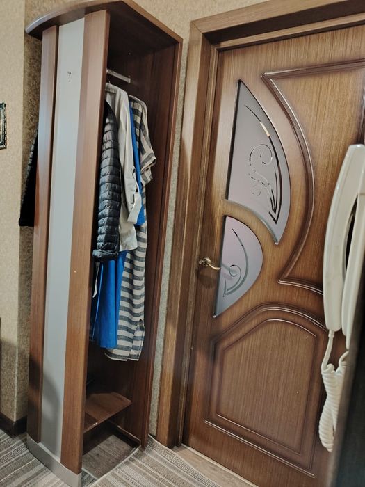 Вешалка для одежды компактная